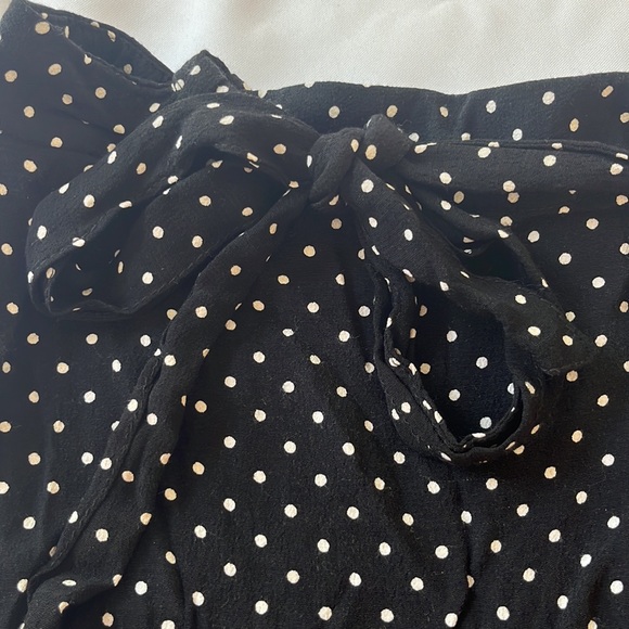 Zara Women’s Skort with adjustable tie belt. Size small. - Picture 3 of 3